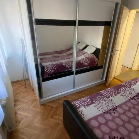 Apartment City Holiday *